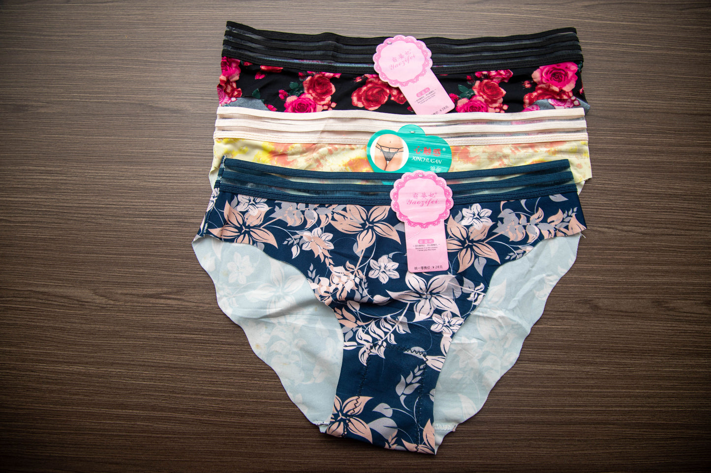 Set of 3 YARA invisible panties size M